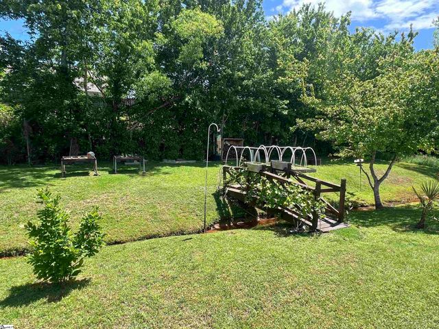 205 Pebble Springs Drive, Taylors, SC 29687