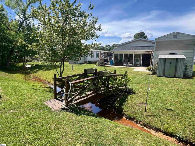 205 Pebble Springs Drive, Taylors, SC 29687