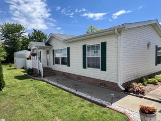 205 Pebble Springs Drive, Taylors, SC 29687