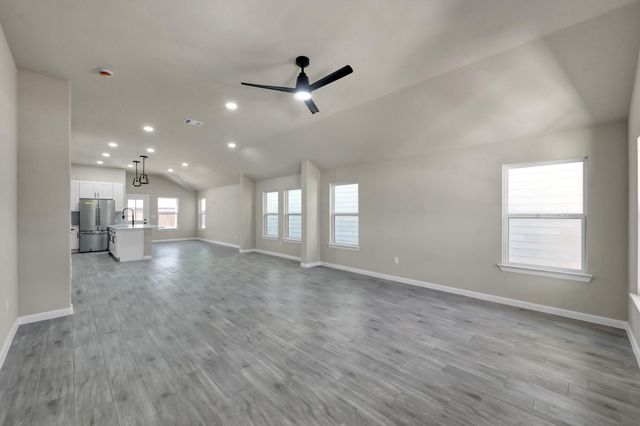 106 Harbor Court Drive, Conroe, TX 77356