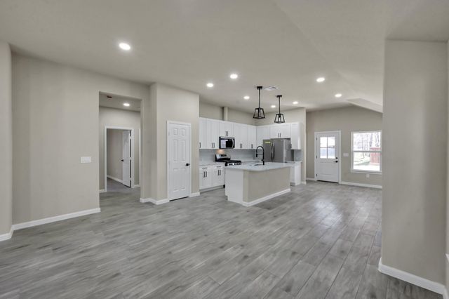 106 Harbor Court Drive, Conroe, TX 77356