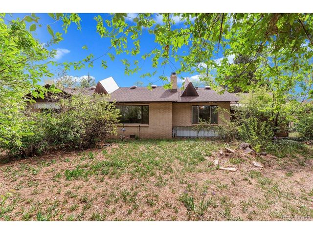 835 Hoyt St, Lakewood, CO 80215