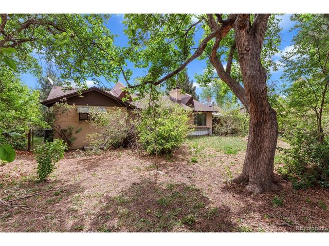 835 Hoyt St, Lakewood, CO 80215
