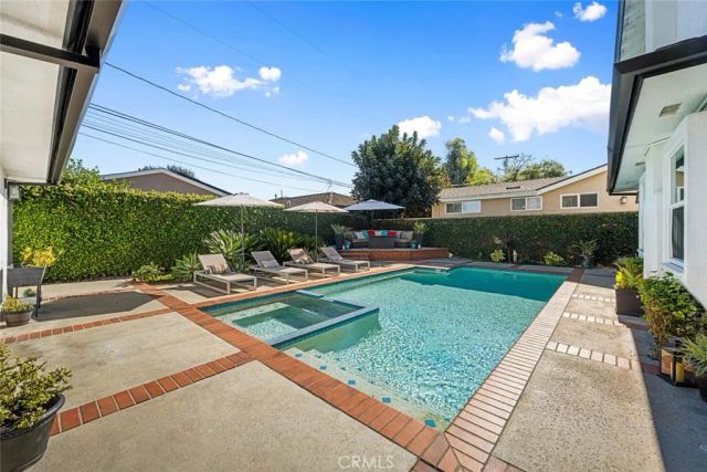 1848 N College Circle, Long Beach, CA 90815