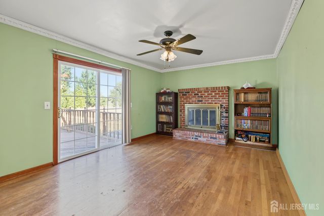 22 Ditmars Circle, Hillsborough, NJ 08844