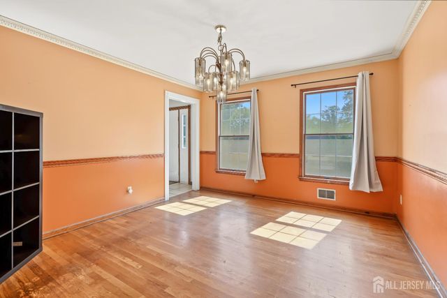 22 Ditmars Circle, Hillsborough, NJ 08844