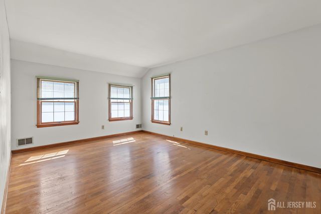 22 Ditmars Circle, Hillsborough, NJ 08844
