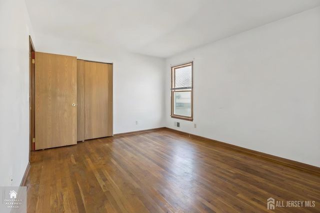 22 Ditmars Circle, Hillsborough, NJ 08844