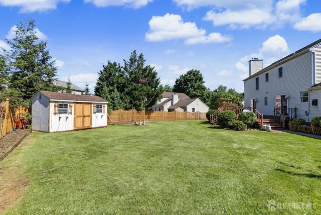 22 Ditmars Circle, Hillsborough, NJ 08844