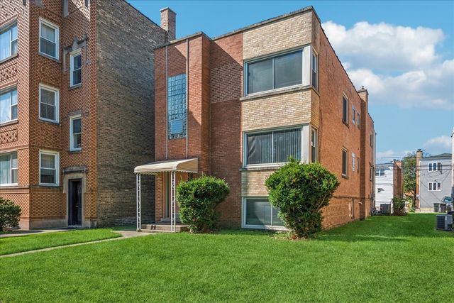 8940 Lamon Avenue, Skokie, IL 60077