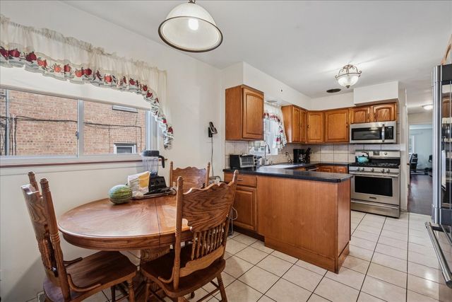 8940 Lamon Avenue, Skokie, IL 60077