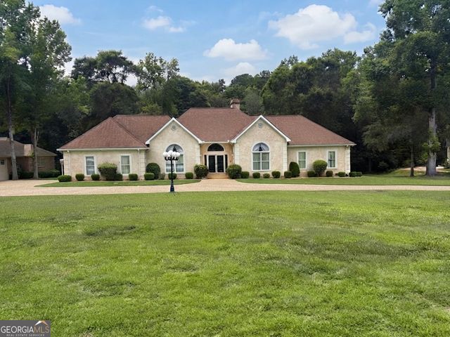 440 North Drive, Fayetteville, GA 30214