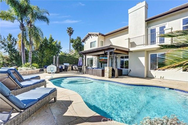 7315 Rutherford Hill, West Hills (los Angeles), CA 91307