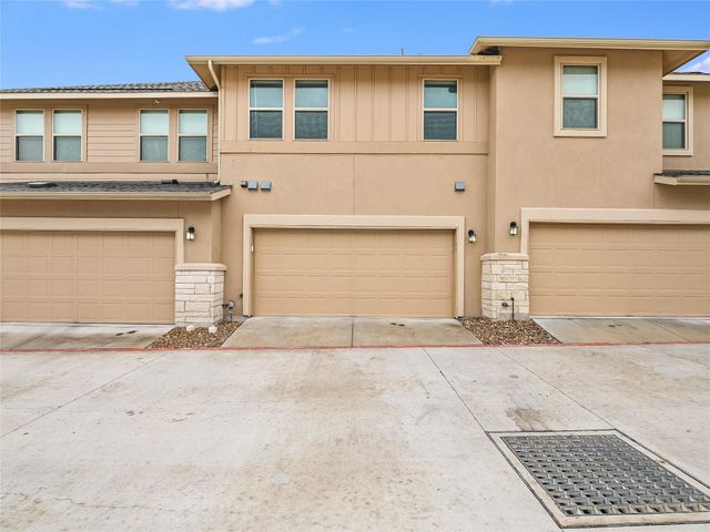 6814 E Riverside DR 63, Austin, TX 78741