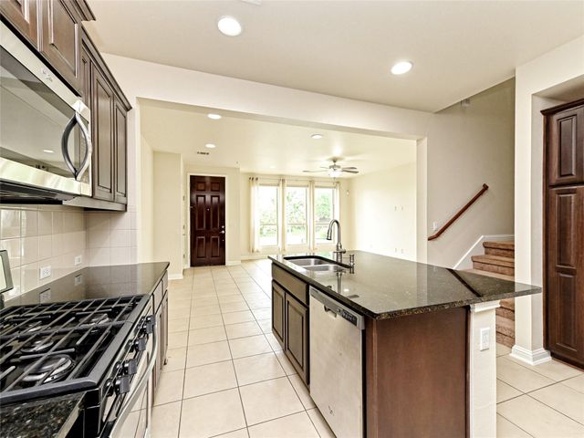 6814 E Riverside DR 63, Austin, TX 78741