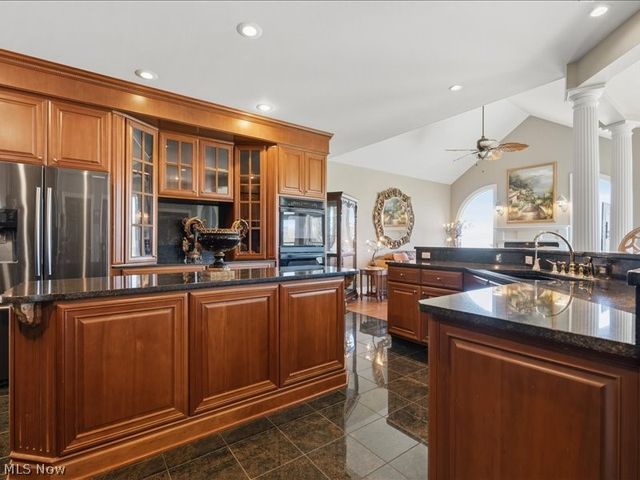 31 Wyndmere, Vienna, WV 26105