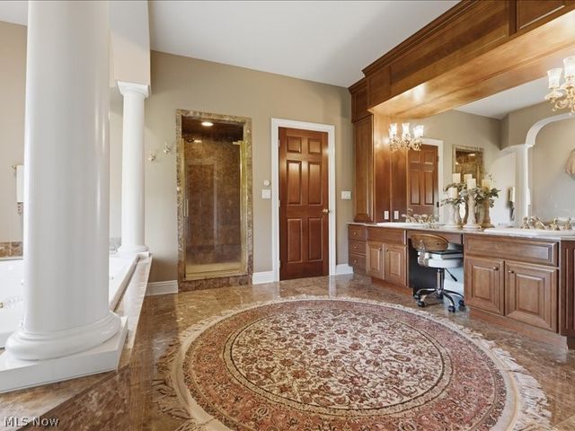31 Wyndmere, Vienna, WV 26105
