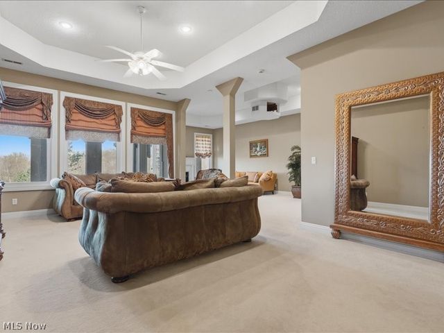 31 Wyndmere, Vienna, WV 26105