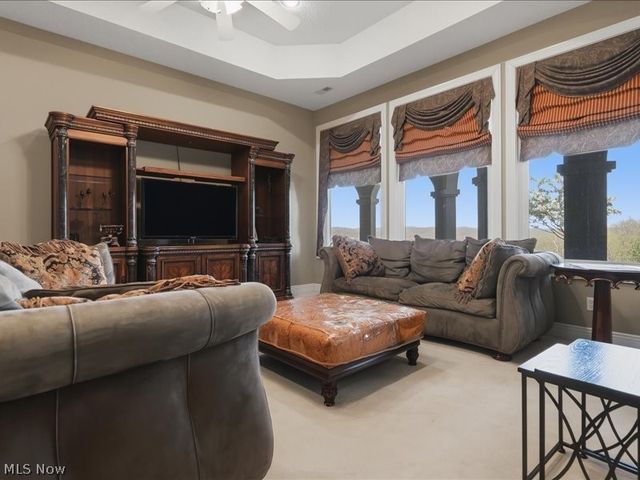 31 Wyndmere, Vienna, WV 26105