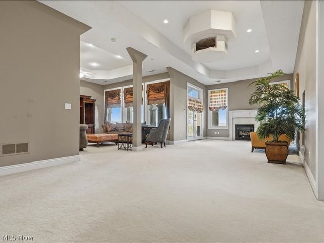 31 Wyndmere, Vienna, WV 26105