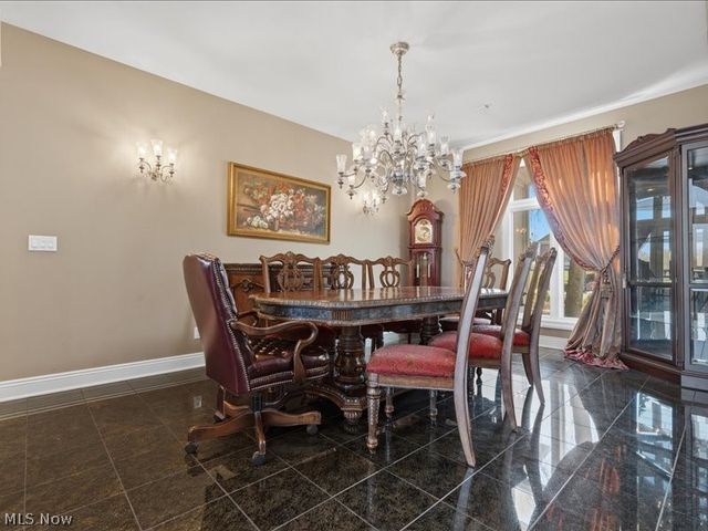 31 Wyndmere, Vienna, WV 26105