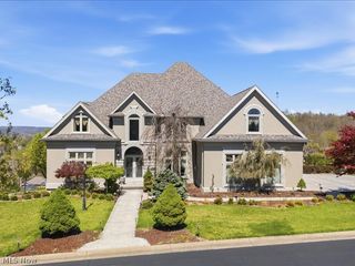 31 Wyndmere, Vienna, WV 26105