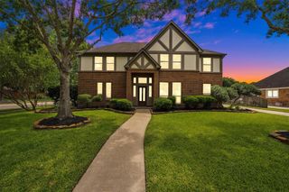 7318 Starbridge Drive, Houston, TX 77095