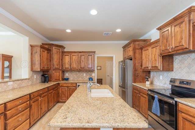 62 CANYON EAST Parkway, Canyon, TX 79015