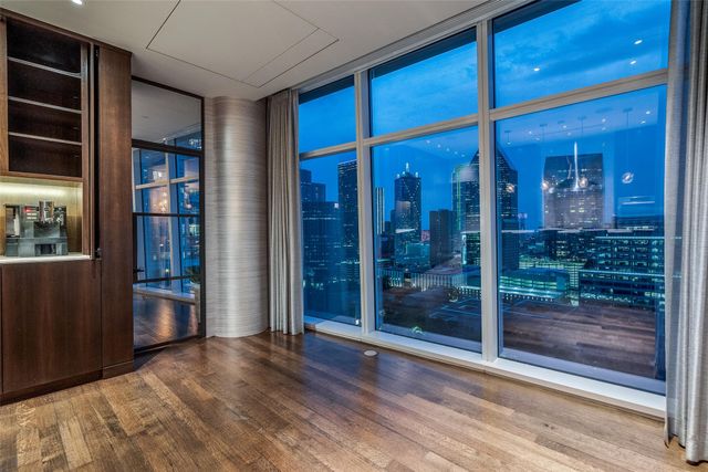 1918 Olive Street 1603, Dallas, TX 75201