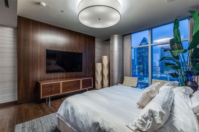 1918 Olive Street 1603, Dallas, TX 75201