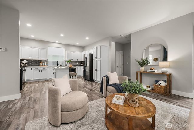 8422 28th Street NE, Lake Stevens, WA 98258