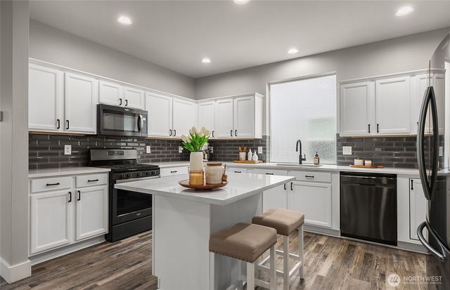 8422 28th Street NE, Lake Stevens, WA 98258