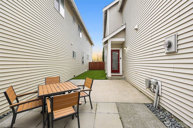 8422 28th Street NE, Lake Stevens, WA 98258