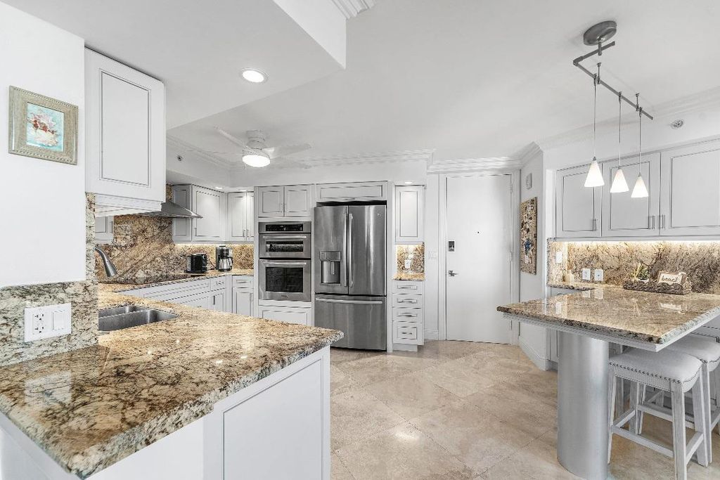 Image 14 of property listing at 4545 N Ocean Boulevard Ph-D, Boca Raton, FL 33431