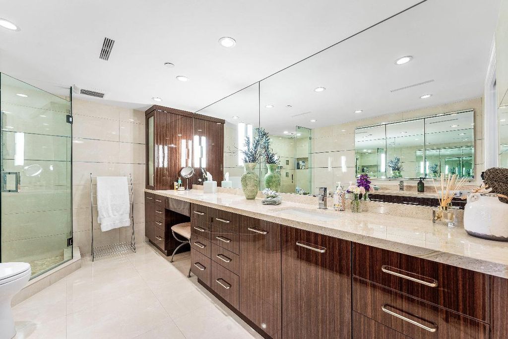 Image 22 of property listing at 4545 N Ocean Boulevard Ph-D, Boca Raton, FL 33431