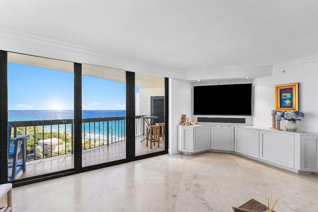 Image 5 of property listing at 4545 N Ocean Boulevard Ph-D, Boca Raton, FL 33431