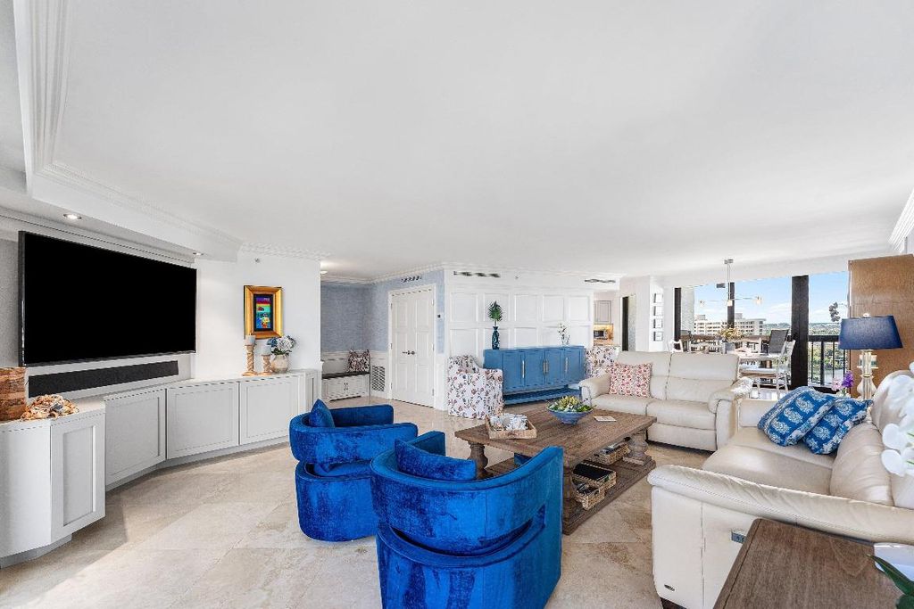 Image 6 of property listing at 4545 N Ocean Boulevard Ph-D, Boca Raton, FL 33431