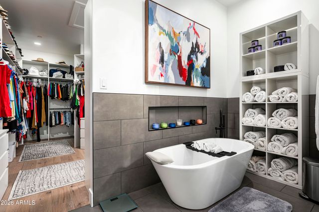 7614 E Cactus Wren Road, Scottsdale, AZ 85250