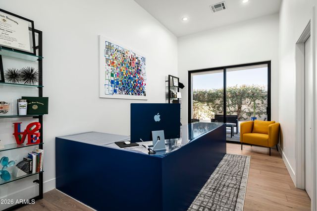 7614 E Cactus Wren Road, Scottsdale, AZ 85250