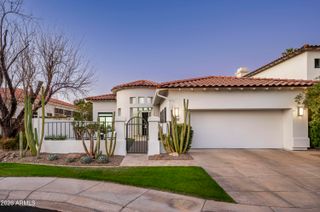 7614 E Cactus Wren Road, Scottsdale, AZ 85250