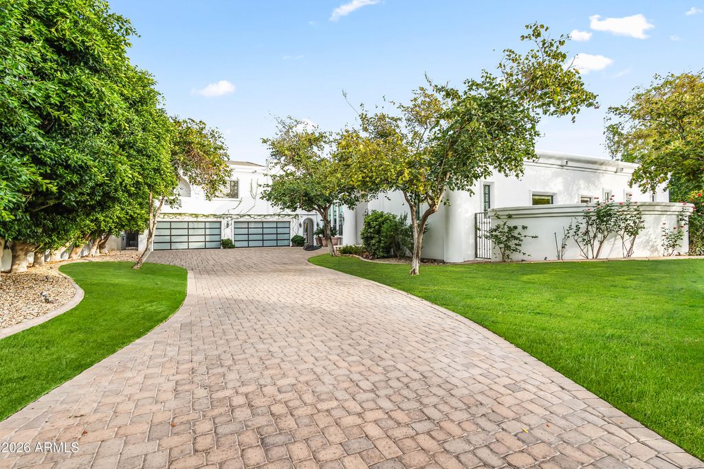 4725 N LAUNFAL Avenue, Phoenix, AZ 85018 — exterior
