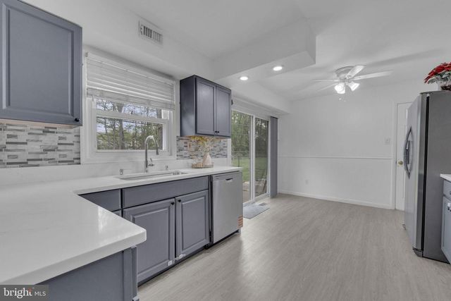 13 NORTHAMPTON DR, Willingboro, NJ 08046