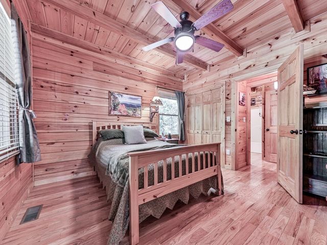 34 Amber Way, Morganton, GA 30560