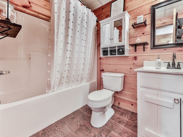 34 Amber Way, Morganton, GA 30560