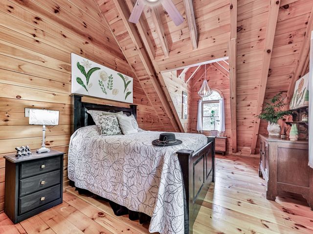 34 Amber Way, Morganton, GA 30560