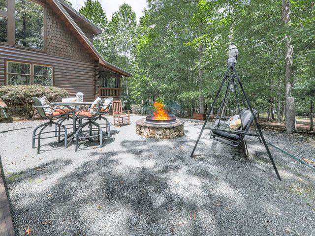 34 Amber Way, Morganton, GA 30560