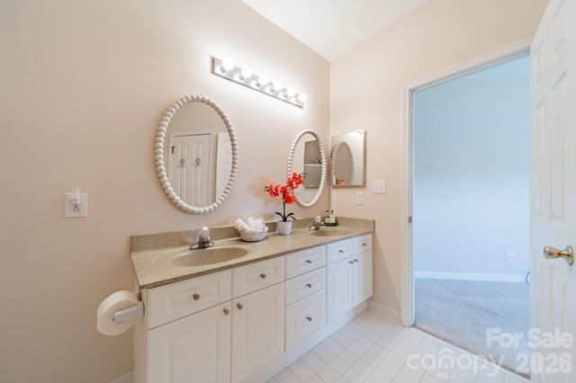 7822 Village Harbor Drive, Cornelius, NC 28031