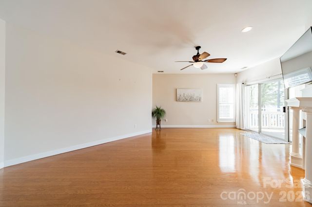 7822 Village Harbor Drive, Cornelius, NC 28031