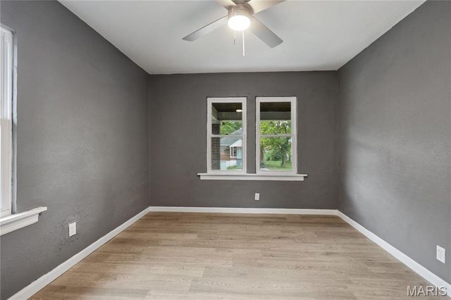 7095 Lexington Avenue, Velda City, MO 63121