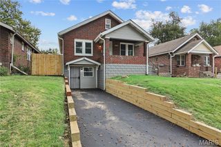 7095 Lexington Avenue, Velda City, MO 63121